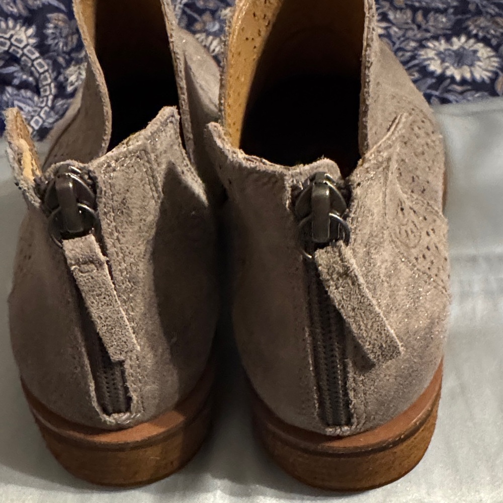 NEW Women's Sofft Ankle Boots in Tan - Picture 3 of 6